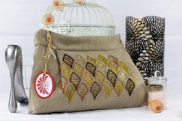 pochette lin brodee graphique