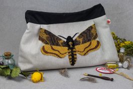 pochette papillon tete de mort