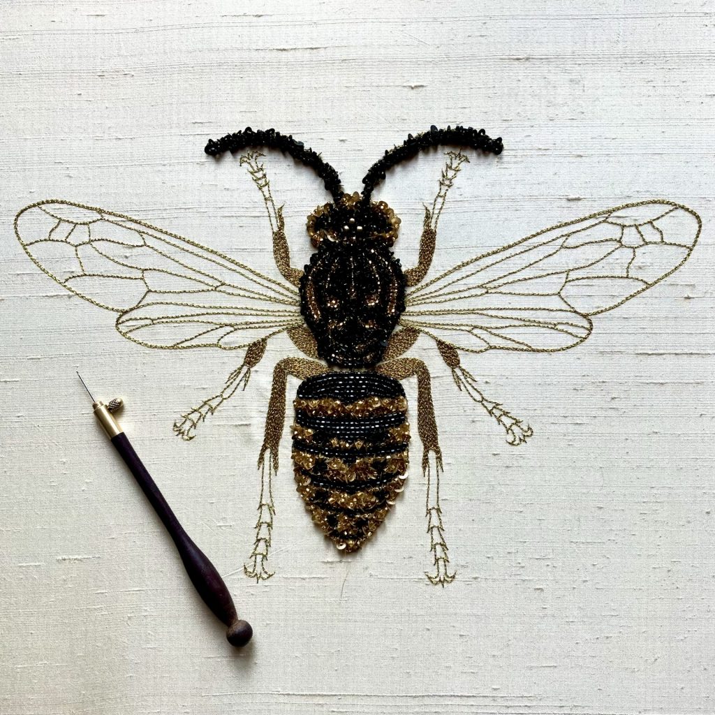 Broderie au crochet de Lunéville abeille